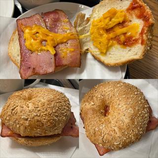 ベーコン エッグ チーズ ベーグルサンド(スターバックスコーヒー 青葉台東急スクエア店)