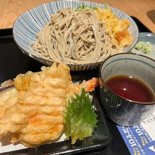 そば粉を使ったサクッと上天ざる(10そば COCON KARASUMA店)