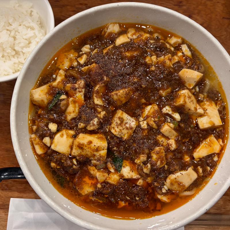 麻婆麺(SHIBIRE-NOODLES 蝋燭屋 京橋エドグラン店)