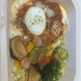 あえて、とろっと卵のミートソースドリア、蓮根のターメリックライス(株式会社アサヒウェルネスフーズ)