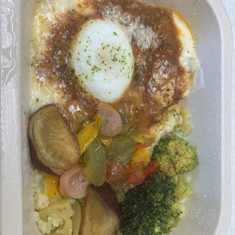 あえて、とろっと卵のミートソースドリア、蓮根のターメリックライス(株式会社アサヒウェルネスフーズ)