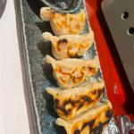 あぐー餃子(あぐー豚と寿司の島居酒屋 まーさん)