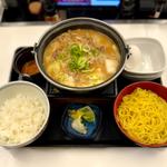 牛肉玉ラーメン鍋膳(吉野家 札幌狸小路店)