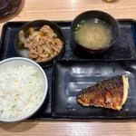 牛さば定食(吉野家 札幌狸小路店)