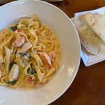 帆立と海老のクリーミートマト(Kuusi （クーシ）)