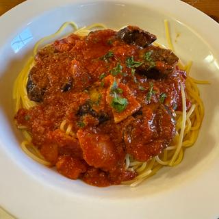 なすとベーコンのトマトソース