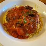 なすとベーコンのトマトソース(Kuusi （クーシ）)