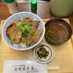 豚丼 松(上野屋 本店)