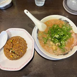 こってりラーメンチャーハン定食