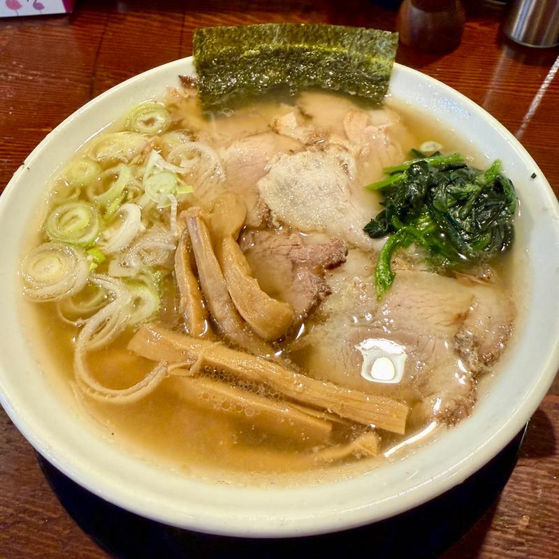 海鮮出汁塩チャーシューメン(麺や秀佳)