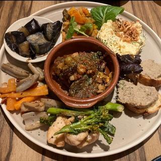 タパス盛り合わせ(ワイン食堂 バルソル)