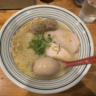 トリュフ香る鶏白湯そば(自家製麺 竜葵)