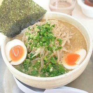 もやしそば 味噌変更 背脂 玉子