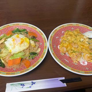 五目ビーフン 海老と卵の飯(味香園)