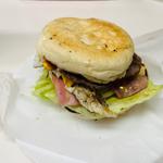 ベーコンチーズエッグバーガー