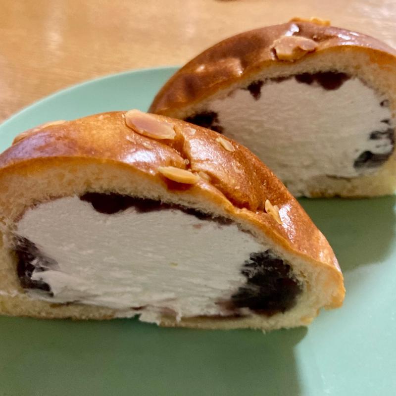 ホイップあんぱん(こころにあまいあんぱんや JR名古屋店 )
