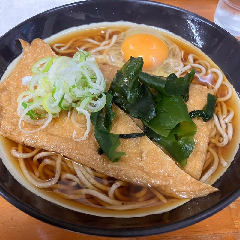 きつねそば 生卵(釜家)