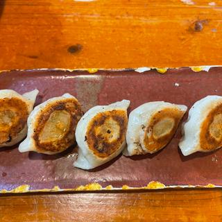 餃子5個(いしぐふー 小禄具志店 )