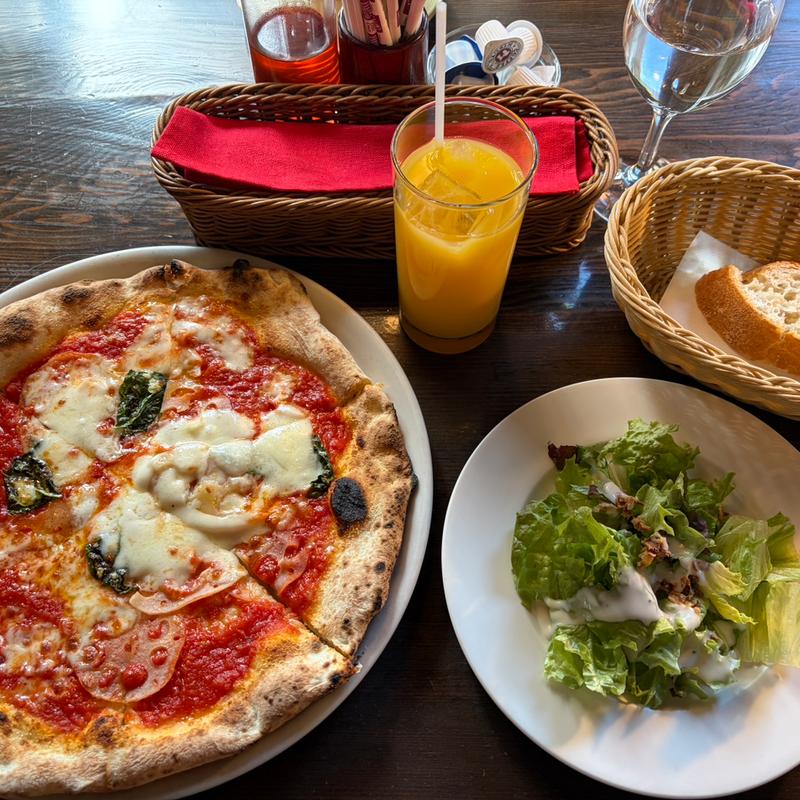 本日の石窯焼きピッツァ(ポンテ チェントロ 佃店)