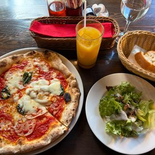 本日の石窯焼きピッツァ
