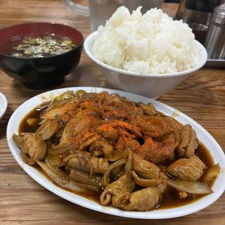 ホルモン炒め定食(いづみ亭)