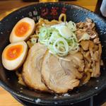 油そば(背脂の魔術師ツボミ)