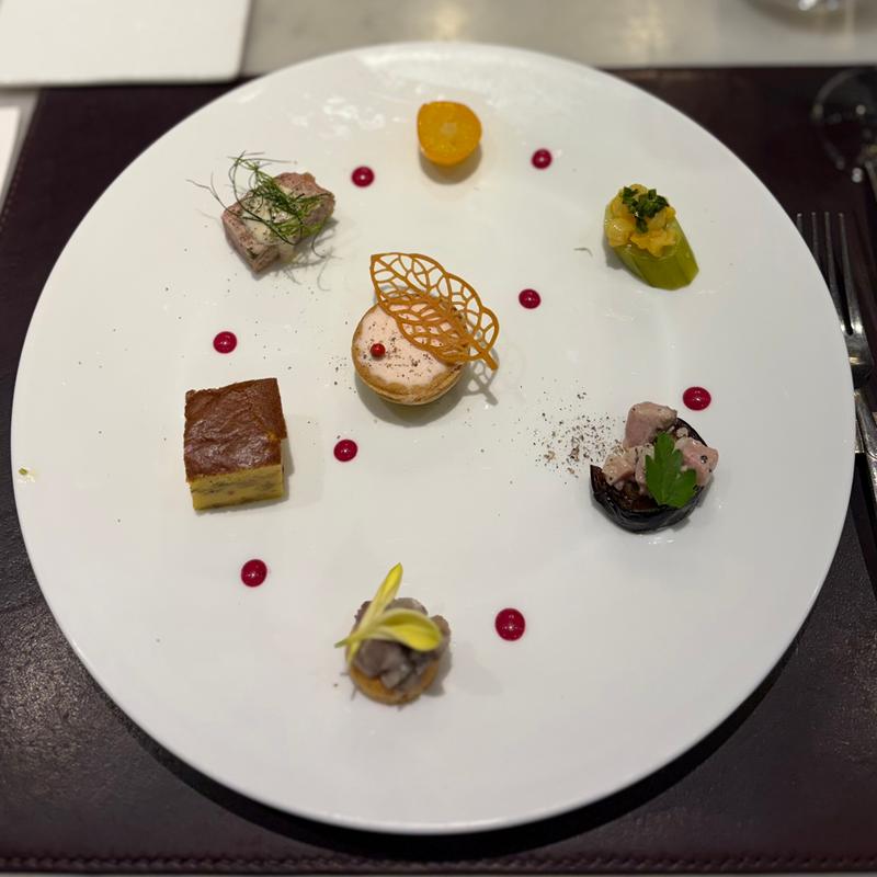 アミューズの盛り合わせ(Lien)