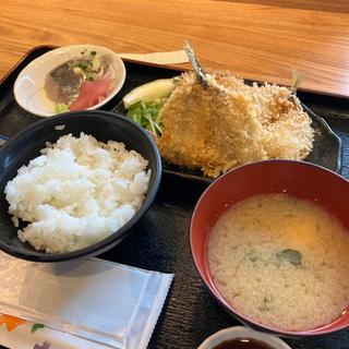 アジフライ(地魚や 与一)