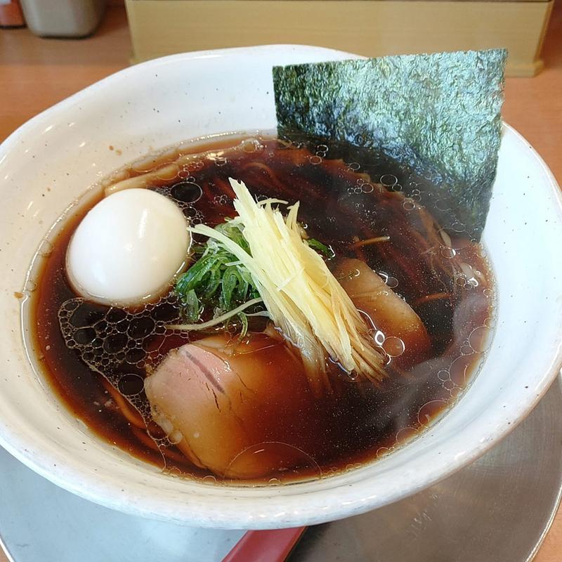 生姜らーめん 濃い醤油ダレ 玉子(わらび)