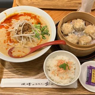 白胡麻坦々麺
