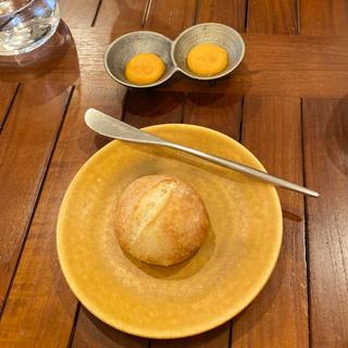 自家製パン(全粒粉パン)(Cultiver)