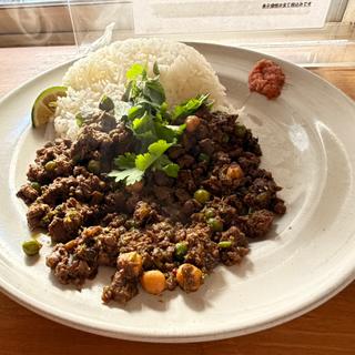 ラム＆ピースなキーマカレー