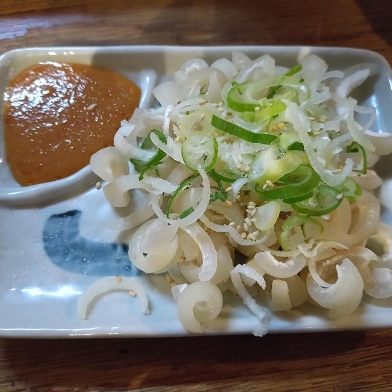 豚皮コリコリ刺し(もつ焼き ばん 五反田店)