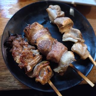 ガツ、なんこつ、チャンポン(もつ焼き ばん 五反田店)