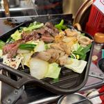 名物コバヤシ盛り(豚足ホルモン 小林商店)