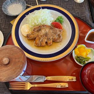 栃木県産厚切り豚リブロースのジンジャーソース