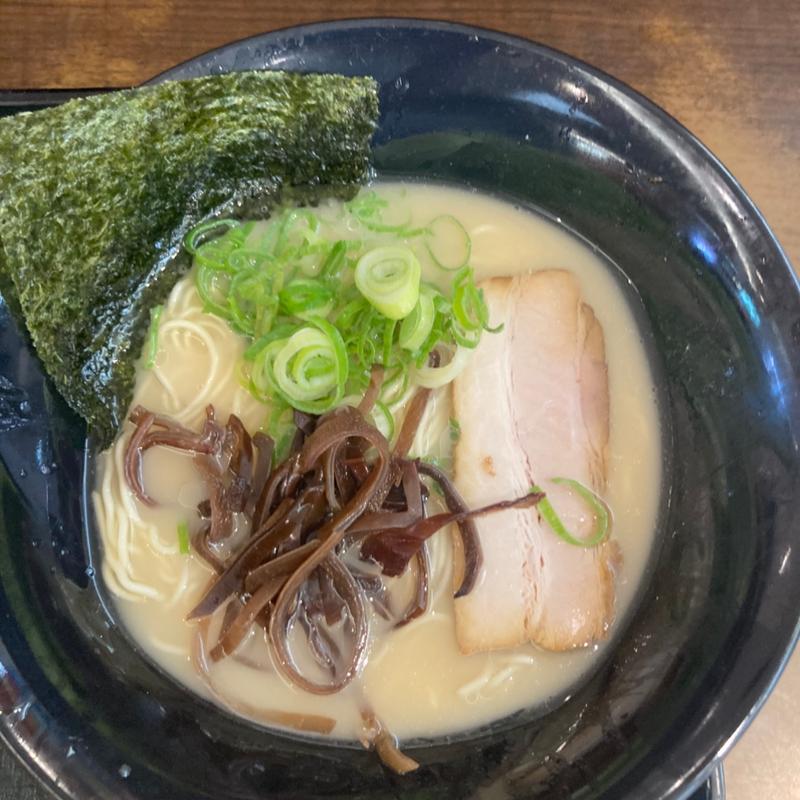 豚骨ラーメン(三木サービスエリア（下り線） フードコート )