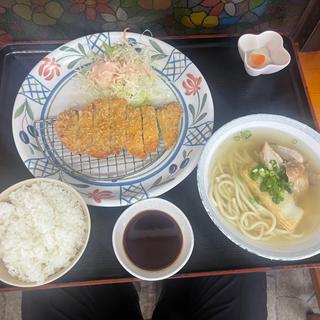とんかつそば定食(宮ら美 （みやらび）)