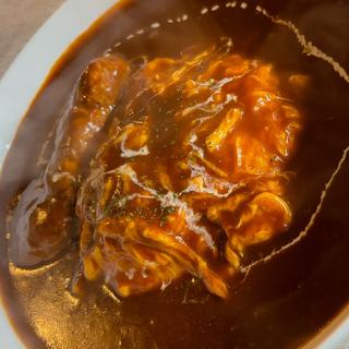 ハンバーグオムライス　デミグラスソース