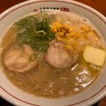 鶏しおバターコーンらぁ〜めん