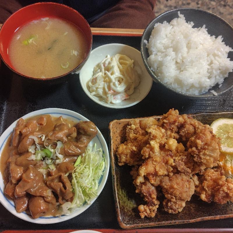 半もつ半から定食(食堂とみ)