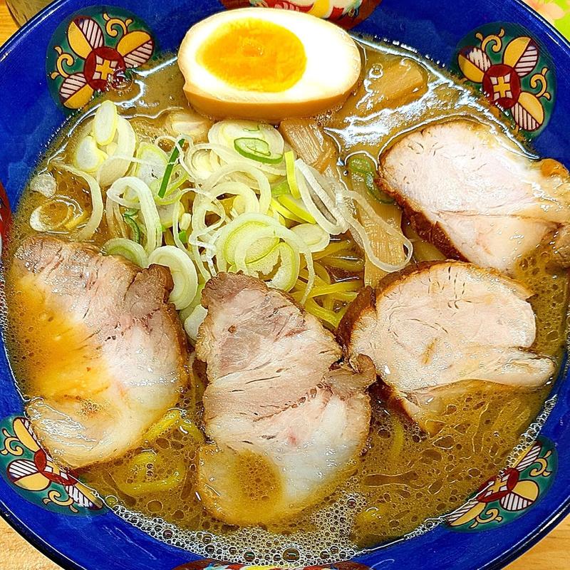 極旨醤油ラーメン 大盛 麺硬め(絆ラーメン)