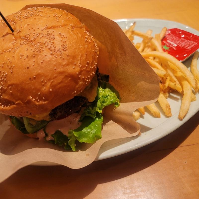 アボガドチーズバーガー(THE RIGOLETTO)