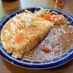 あいがけカレー(虹色CURRY食堂)