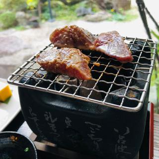 鰹の漬けの炙り_日南一本釣りカツオ炙り重(ギャラリーこだま )