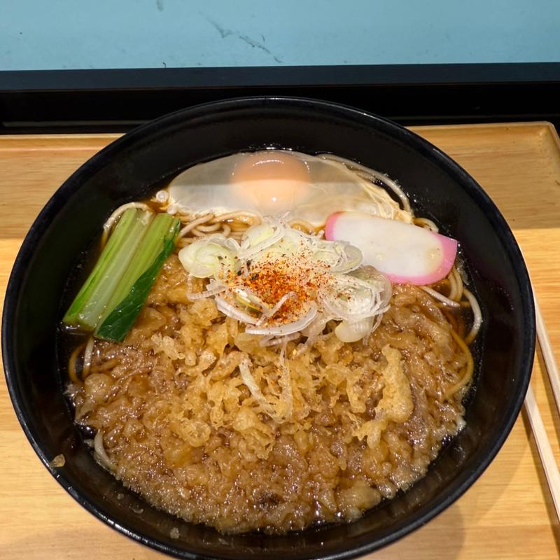 たぬきそば　生卵(小諸そば 新越谷駅店)