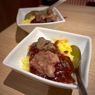 ステーキビーフシチューとサフランライス