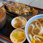 ホルモン定食(雷亭 )