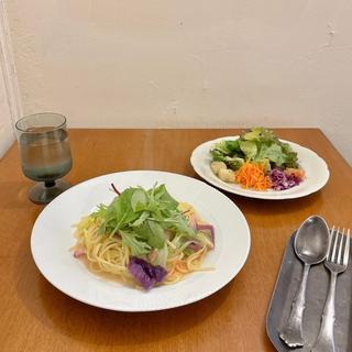 ランチパスタ サラダ