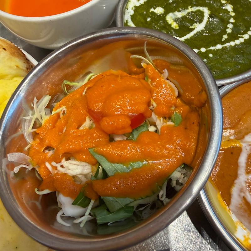 サラダ(インド料理 BISHNU（ビスヌ） イオン伊都店)